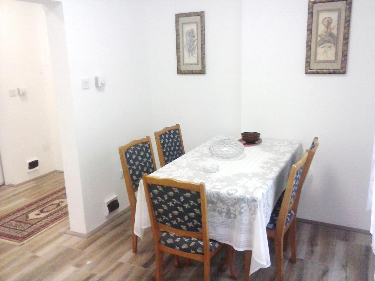 Apartman Veljic Ni Buitenkant foto